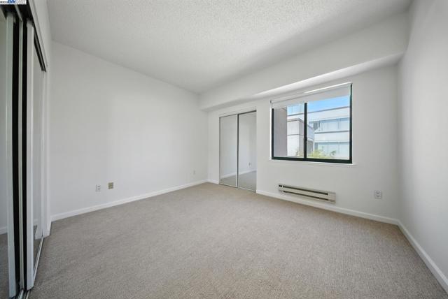 989 Webster, Oakland CA: https://media.crmls.org/mediaz/8c2f38a7-5093-490a-a38d-67e19f51b456.jpg
