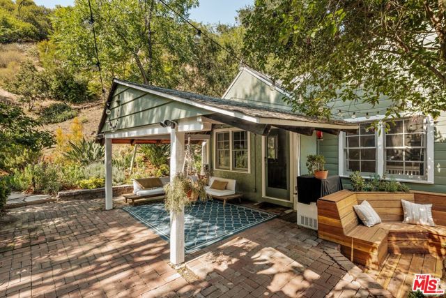 2 Bed Home for Sale in Los Angeles, California