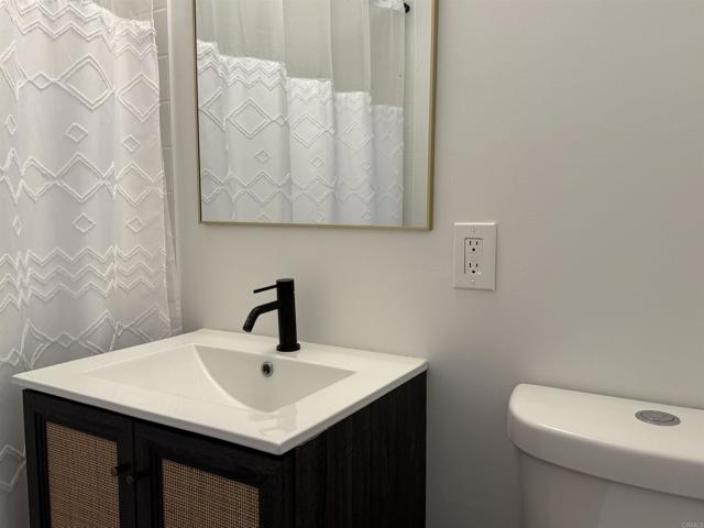 Detail Gallery Image 13 of 28 For 4225 Samoset Avenue, San Diego,  CA 92117 - 3 Beds | 2 Baths