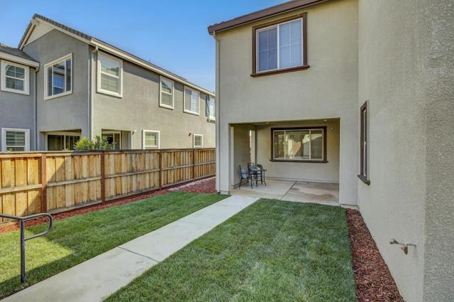 1683 S Ginzburg Street, Mountain House CA: https://media.crmls.org/mediaz/8c3033ae-0fb6-4f35-9883-da2b365d4c64.jpg