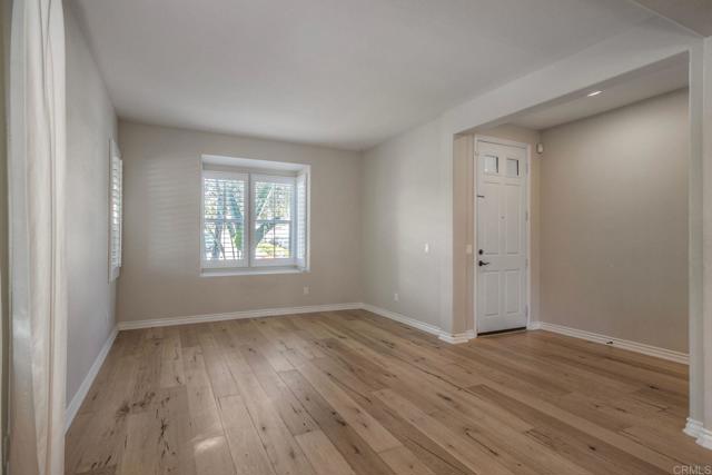 Detail Gallery Image 3 of 32 For 1789 Lemon Tree Ct, San Marcos,  CA 92078 - 5 Beds | 4/1 Baths