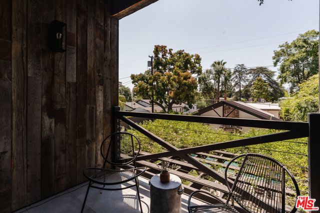 11734 Huston Street, Valley Village CA: https://media.crmls.org/mediaz/8c320f6c-fafc-42d5-abdc-fc19c8ea4b92.jpg