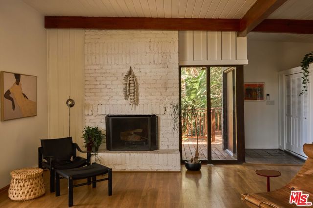2774 Woodstock Road photo 7