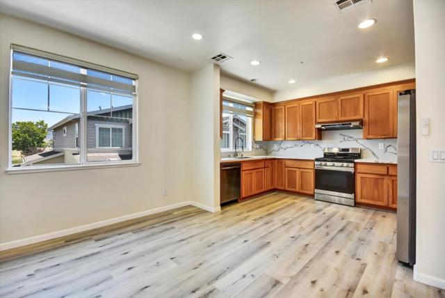 18437 Opal Lane, Morgan Hill CA: https://media.crmls.org/mediaz/8c32fe4a-4940-43eb-bd94-63e1ca43fb09.jpg