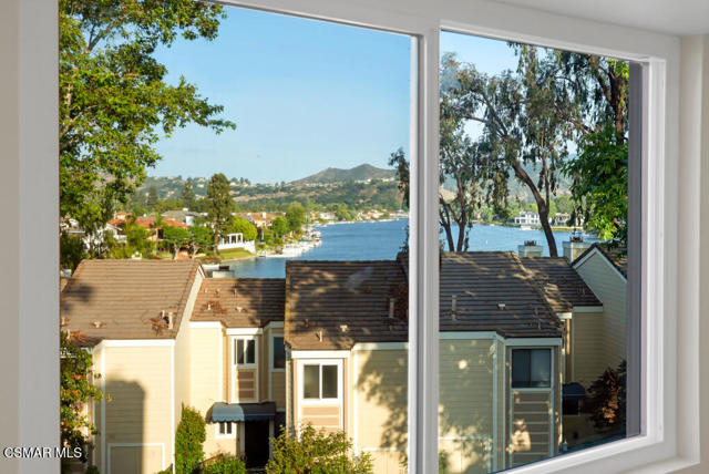 1228 S Westlake Boulevard, Westlake Village CA: https://media.crmls.org/mediaz/8c330687-d9dc-4b9a-9a86-c5d9a6fcf5c4.jpg
