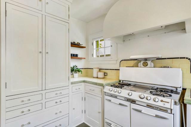 797 Pershing Avenue, San Jose CA: https://media.crmls.org/mediaz/8c33822e-c5cd-401f-9b7a-195a916c44c9.jpg