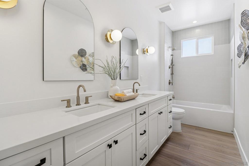 MLS #250042192SD image #42