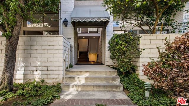 5325 White Oak Avenue, G photo 2
