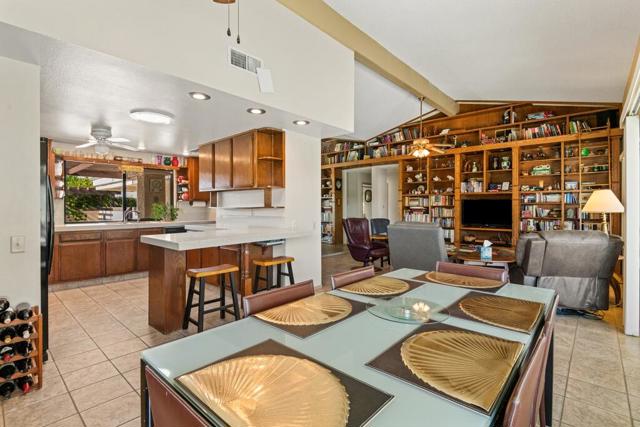 76739 Oklahoma Avenue, Palm Desert CA: https://media.crmls.org/mediaz/8c35f21f-ebea-4bf7-8437-e5755c2db908.jpg