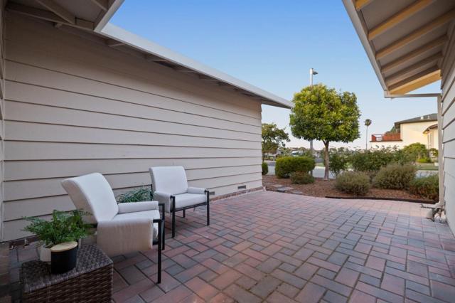 626 Harvester Drive, Foster City CA: https://media.crmls.org/mediaz/8c375312-9d54-41bd-8242-6335ba22c60c.jpg