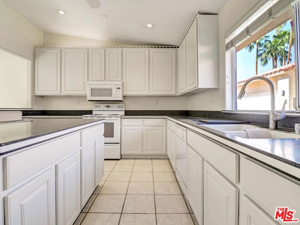 MLS #25594941 image #9