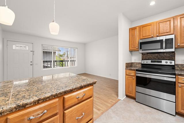 4329 Central Ave, San Diego CA: https://media.crmls.org/mediaz/8c3894c3-7fc6-4965-8b3a-f5dc6fb91818.jpg