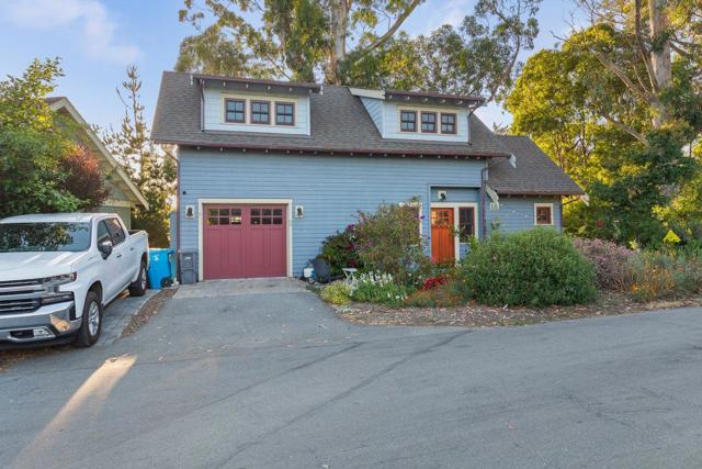 385 Miramar Drive, Half Moon Bay CA: https://media.crmls.org/mediaz/8c3911d4-313a-466a-b42c-2d1357c0e27f.jpg