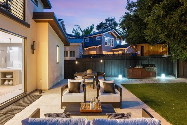 1338 Arroyo Avenue, San Carlos CA: https://media.crmls.org/mediaz/8c3a138e-f962-4afc-9f93-74217638c9c3.jpg