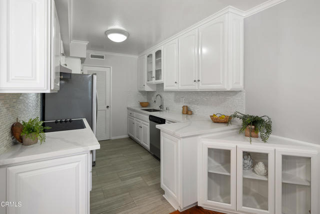 Detail Gallery Image 15 of 41 For 420 S Madison Ave #116,  Pasadena,  CA 91101 - 2 Beds | 2 Baths