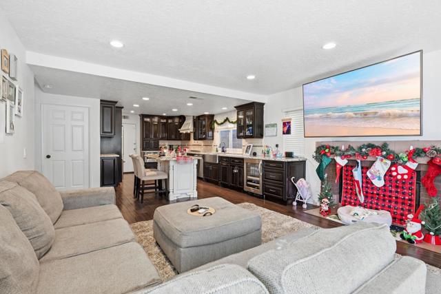 Detail Gallery Image 17 of 42 For 25252 Misty Ridg, Mission Viejo,  CA 92692 - 4 Beds | 2/1 Baths