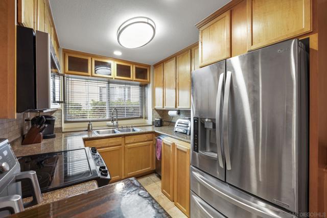 Image 19 of 32 For 3545 Grove St  125