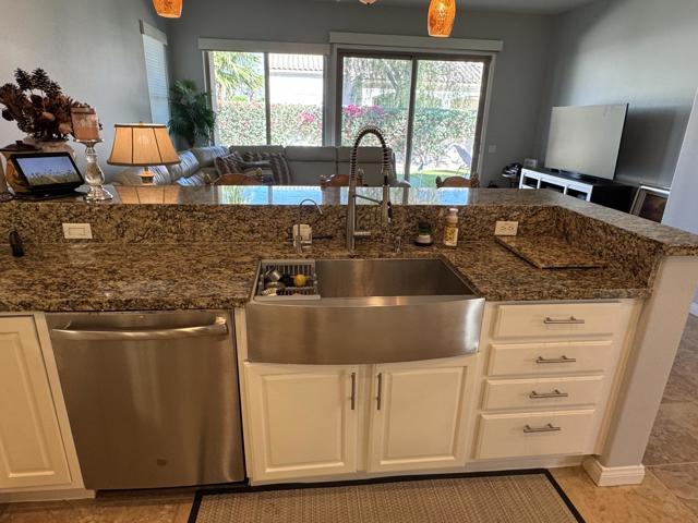 80372 Camino San Lucas, Indio CA: https://media.crmls.org/mediaz/8c3bae5e-f61c-4f6b-8925-db46ec127bb1.jpg