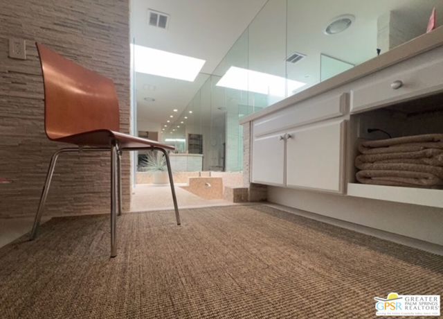 1311 N Primavera Drive, Palm Springs CA: https://media.crmls.org/mediaz/8c3bb899-5014-4afd-a834-49b1336c7c20.jpg