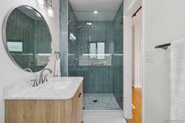 8560 Sunrise Ave, La Mesa CA: https://media.crmls.org/mediaz/8c3c3dc7-3713-49b5-8139-b9c589aac3eb.jpg
