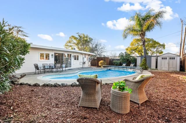 3151 Ramona Street, Palo Alto CA: https://media.crmls.org/mediaz/8c3c74fd-7066-4b3d-92fe-234da6f4c9cc.jpg