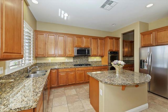 81435 Camino Sevilla, Indio CA: https://media.crmls.org/mediaz/8c3d6ef8-8600-4316-8856-4bdada2c22fd.jpg