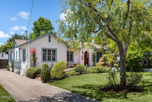 1159 N Chester Avenue, Pasadena CA: https://media.crmls.org/mediaz/8c3d89c4-ed52-4e59-95d5-5ec2a550765e.jpg