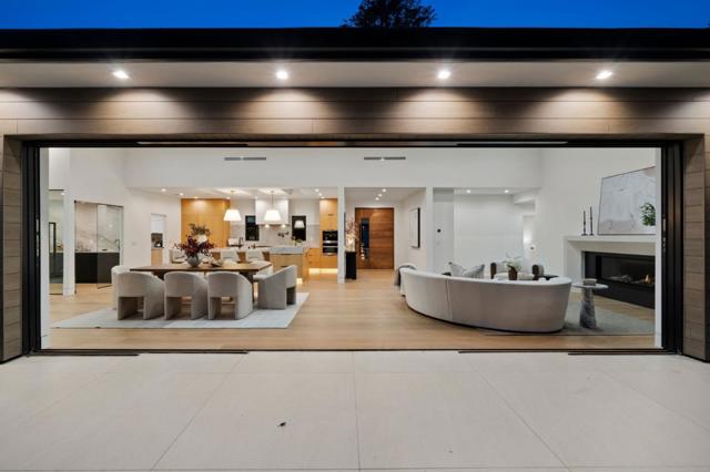 510 Darrell Road, Hillsborough CA: https://media.crmls.org/mediaz/8c3df923-e48d-42d7-876b-984518ef11ce.jpg