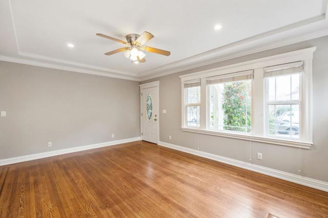 711 Laurel Avenue, Burlingame CA: https://media.crmls.org/mediaz/8c3e2046-b49b-47e6-ab4a-5639b10896c7.jpg
