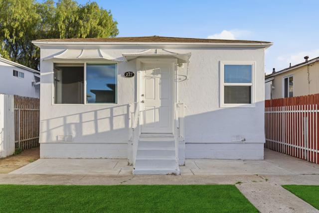 Detail Gallery Image 3 of 28 For 237 39 54th St, San Diego,  CA 92114 - – Beds | – Baths