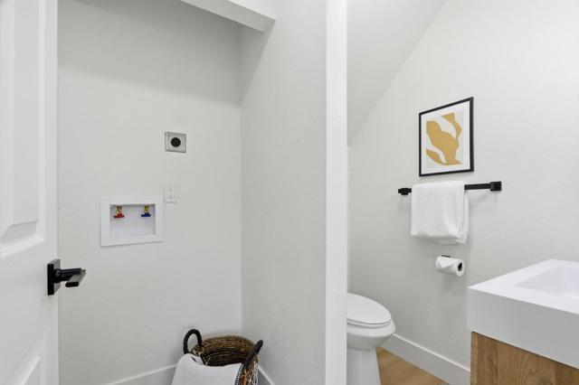 2672 Salome Ct, San Jose CA: https://media.crmls.org/mediaz/8c3f425c-d066-4f38-a9ac-8ad5f7930122.jpg