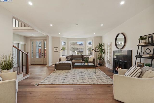 25 Mackenzie Pl, Danville CA: https://media.crmls.org/mediaz/8c40abb4-2fe9-425f-b417-3ab99c94fa31.jpg