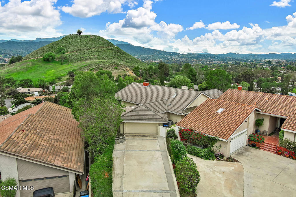 https://media.crmls.org/mediaz/8c4146e4-6dc5-4b1b-9360-fd6fd9416dc7.jpg?preset=X-Large