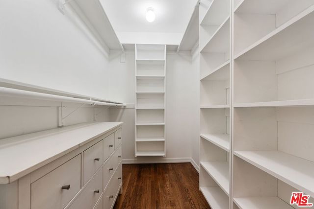 2130 W 27th Street, Los Angeles CA: https://media.crmls.org/mediaz/8c4148c9-4da2-454b-9338-a3132f719fb3.jpg