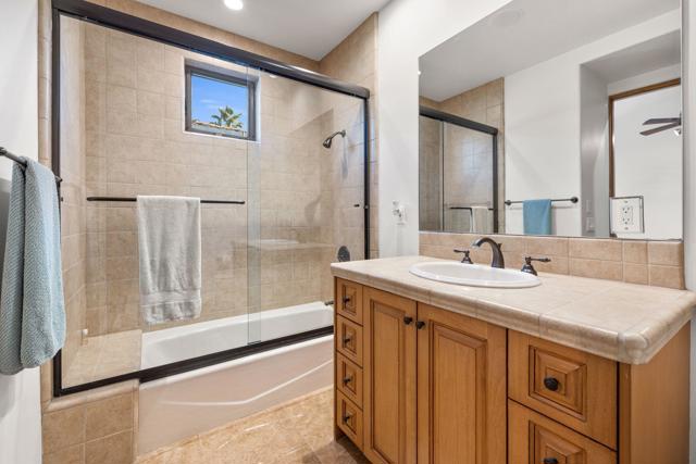 57895 Stone Creek E Trail, La Quinta CA: https://media.crmls.org/mediaz/8c41a247-c1dc-498a-896d-7742b2c2108b.jpg