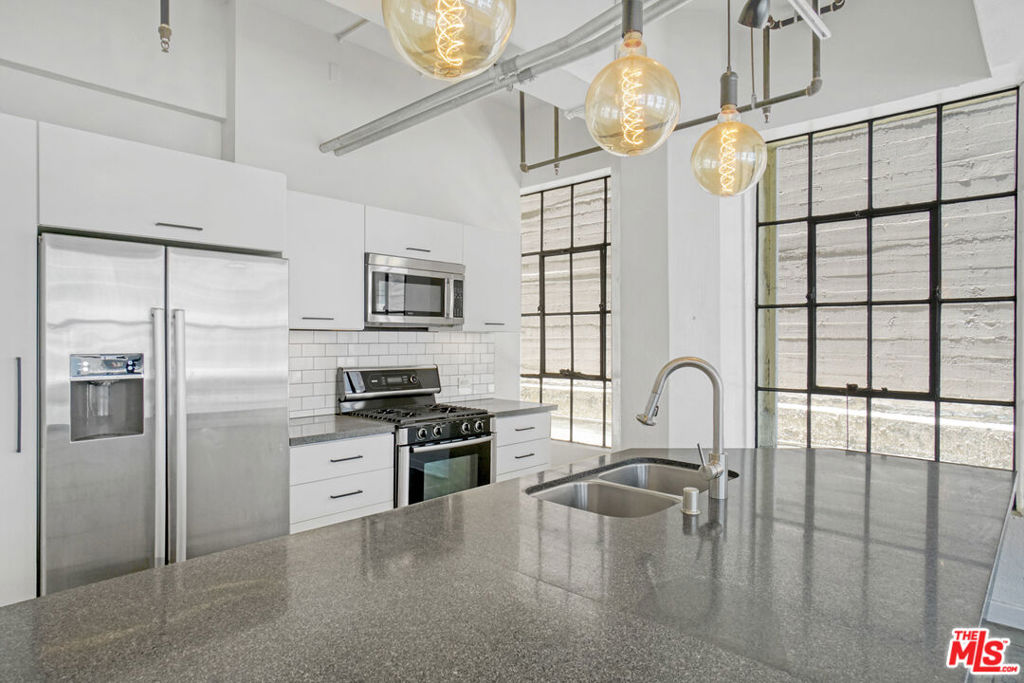 8C41Ca54 6894 4E59 Bd6C 63844F36Fd0E 746 S Los Angeles Street #310, Los Angeles, Ca 90014 &Lt;Span Style='BackgroundColor:transparent;Padding:0Px;'&Gt; &Lt;Small&Gt; &Lt;I&Gt; &Lt;/I&Gt; &Lt;/Small&Gt;&Lt;/Span&Gt;