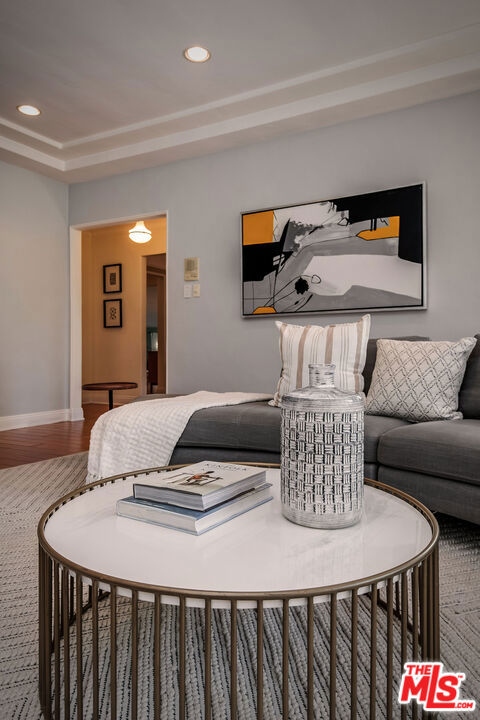 4538 Lemp Avenue, Studio City CA: https://media.crmls.org/mediaz/8c41fc56-76e8-4eb0-8a19-73f43666047e.jpg