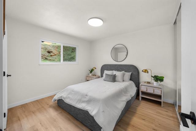 Image 17 of 37 For 9065 Heatherdale St