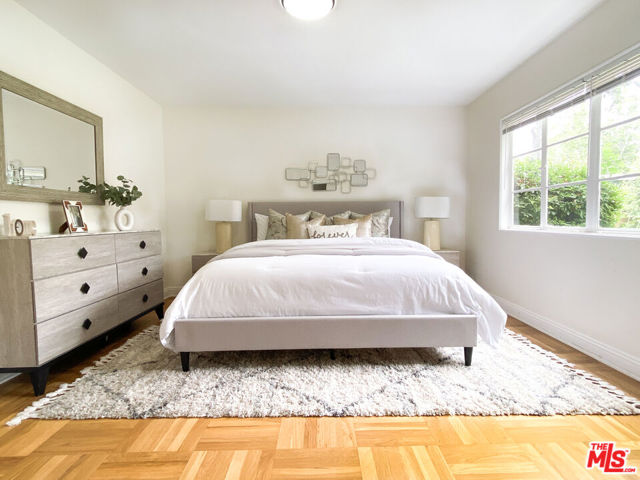 5162 Village, Los Angeles CA: https://media.crmls.org/mediaz/8c4231bc-0943-4a04-ad7f-487ba3e7e74a.jpg