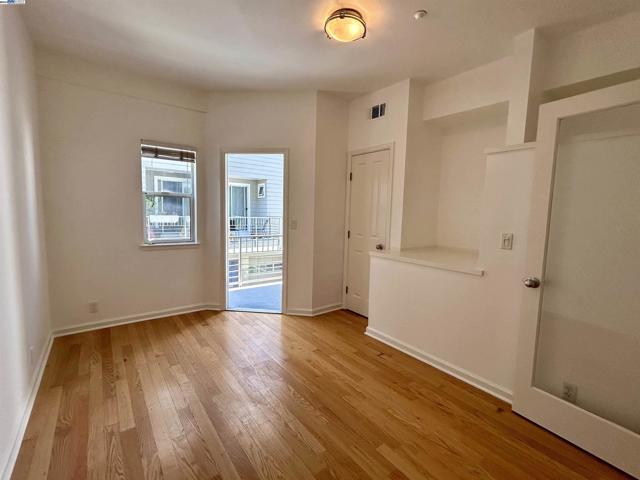 25 Jennifer Place, San Francisco, California 94107, 1 Bedroom Bedrooms, ,1 BathroomBathrooms,Condominium,For Sale,Jennifer Place,41068507