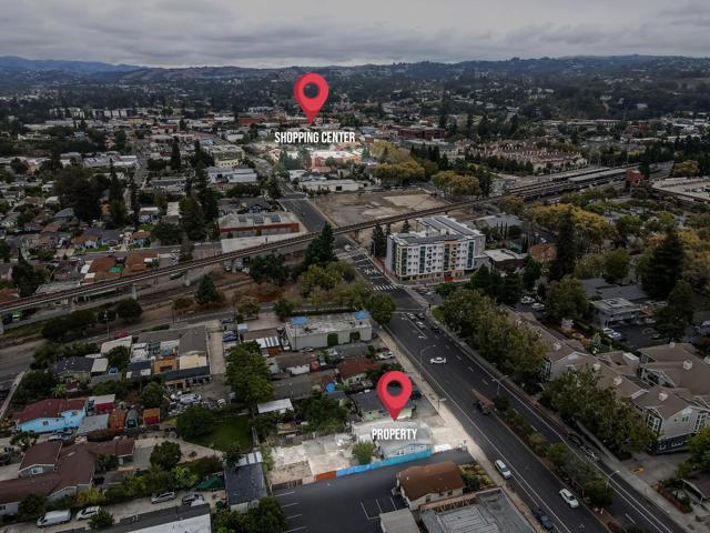 558 A Street, Hayward CA: https://media.crmls.org/mediaz/8c42ba9c-ea28-481a-9d35-00a65a7f54e7.jpg