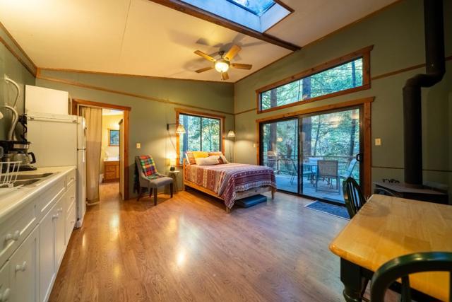 1301 Bear Creek, Boulder Creek CA: https://media.crmls.org/mediaz/8c42d014-5982-4032-87c9-39ccd54acae0.jpg