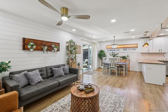 619 Parker St, Oceanside CA: https://media.crmls.org/mediaz/8c4325f5-6483-4162-a3b4-7532e1b29406.jpg
