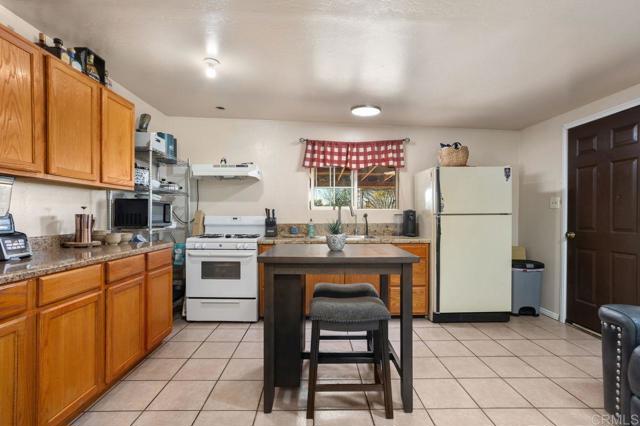 Image 23 of 40 For 1509 Loretta Street