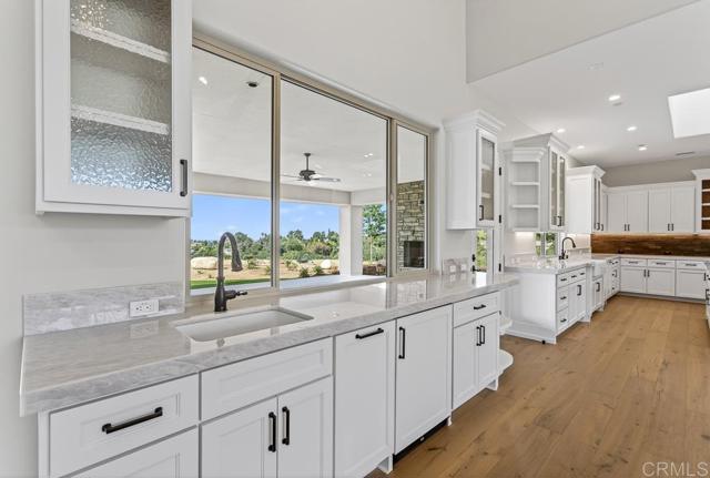 3066 Via Montevina, Fallbrook CA: https://media.crmls.org/mediaz/8c43bcc8-9902-4d9a-bb37-48ce8dd1d3d7.jpg
