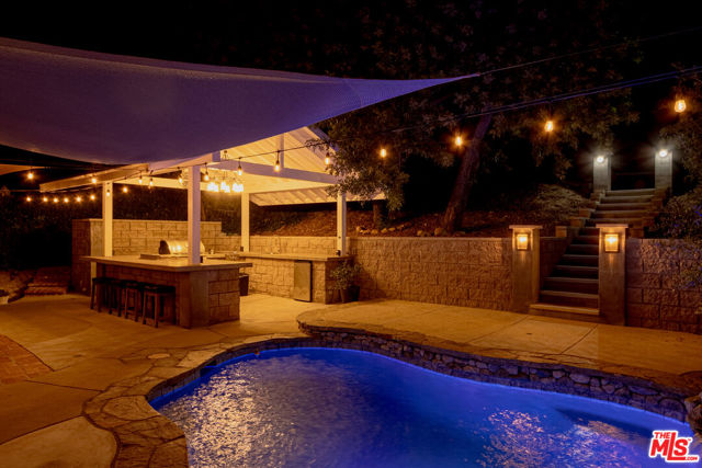 8510 Capistrano Avenue, West Hills CA: https://media.crmls.org/mediaz/8c43f895-092b-40a5-b1d6-7177e9aaf20f.jpg