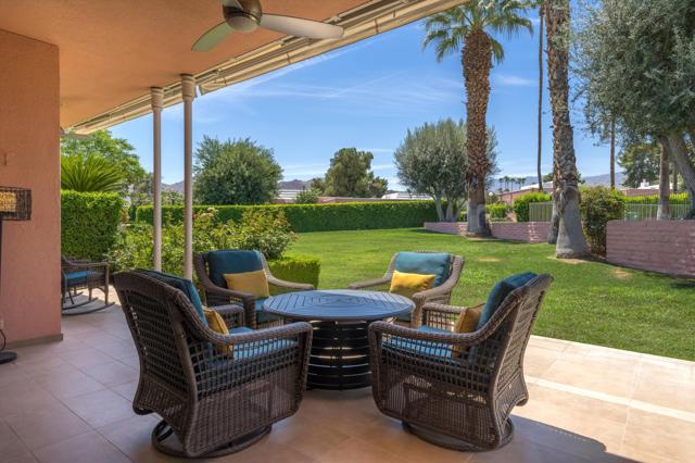 47432 Medina W Drive, Palm Desert CA: https://media.crmls.org/mediaz/8c44350e-360b-42be-b9ff-e87ef43c7a13.jpg