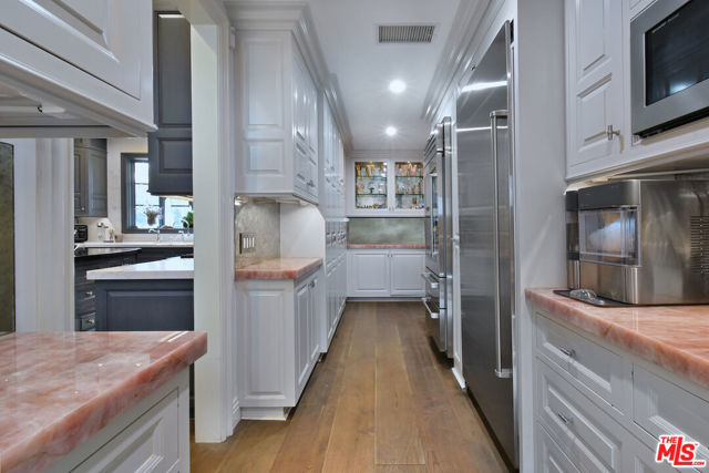 29105 Old Mill Creek, Agoura Hills CA: https://media.crmls.org/mediaz/8c446852-7184-4bfe-93d4-ec7815ff0f33.jpg