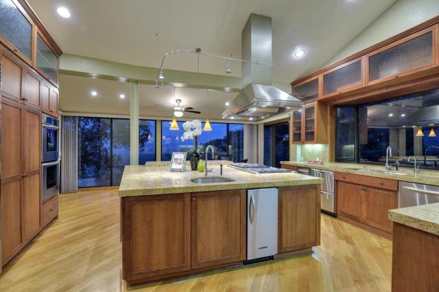 15345 Bohlman Road, Saratoga CA: https://media.crmls.org/mediaz/8c4496a2-d577-48c2-b768-92fa3fc79594.jpg