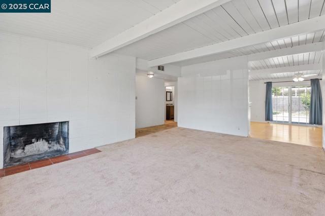 212 Towers Dr, Pacheco CA: https://media.crmls.org/mediaz/8c44a512-b72c-424e-8d8a-9148abf47f79.jpg